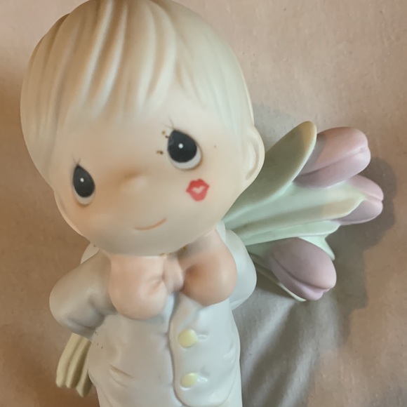 “For The Sweetest Tu-lips In Town” Precious Moment - Picture 7 of 7